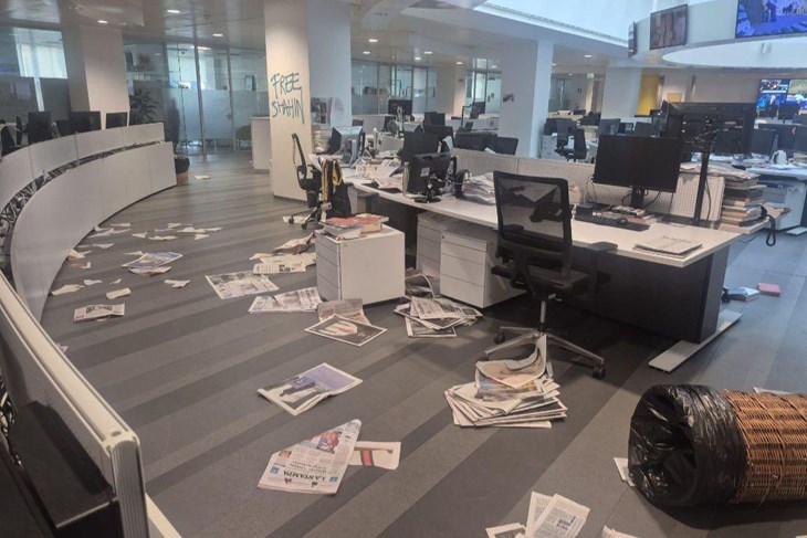 VIDEO / Talijanski političari jednoglasno osudili upad prosvjednika u La Stampu napad nazvan "ozbiljnim i neprihvatljivim činom"