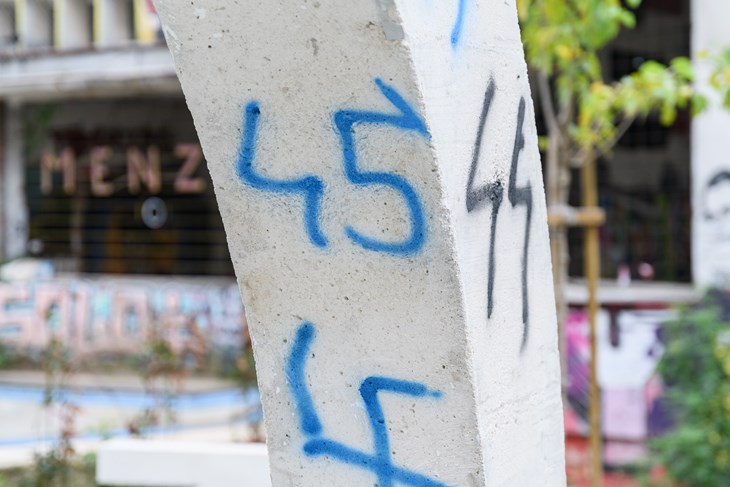 Poruke mržnje i nasilja na nacionalnoj osnovi, četvorica prijavljena