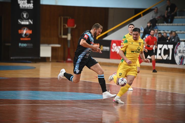 Luka Suton u dvoboju s Danielom Moravcem (Snimio Nikola Blagojević)