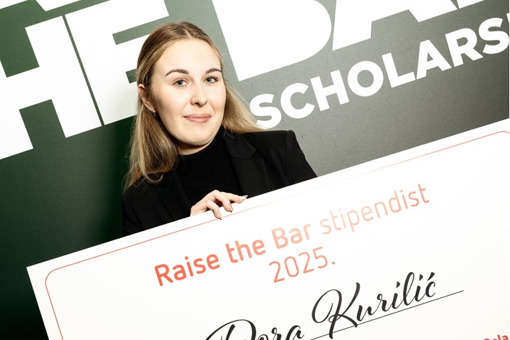 (Foto Raise the Bar)