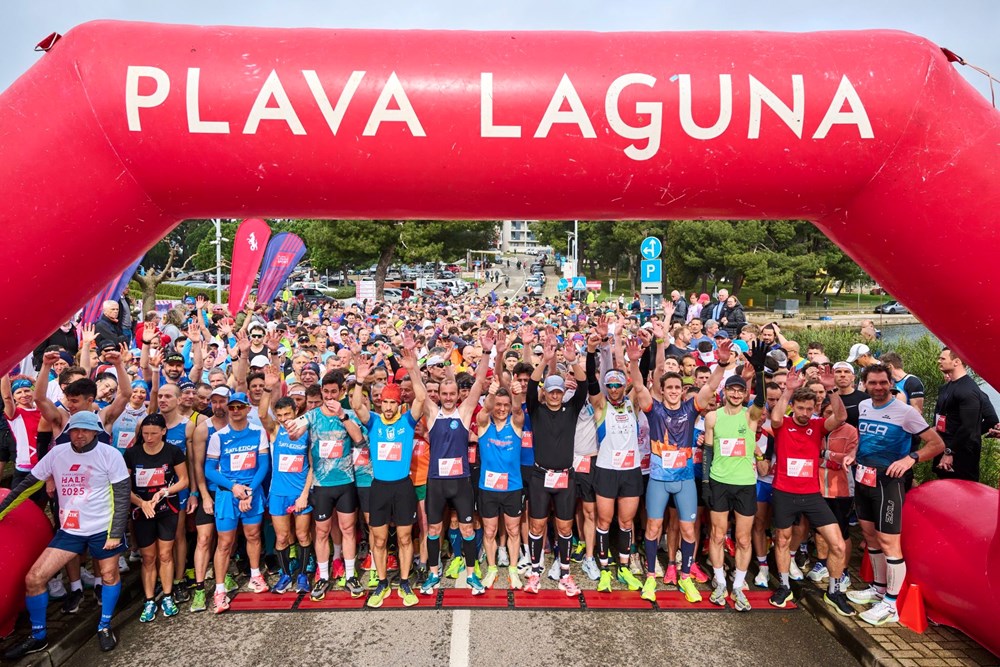 (Plava laguna polumaraton)