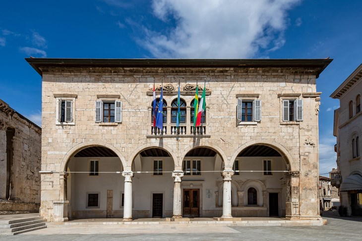 Ilustracija Komunalna palača