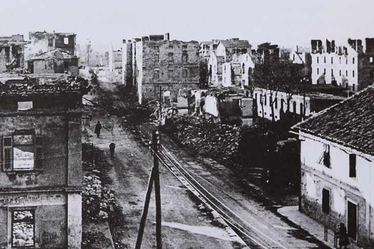 Bombama razoren kvart Sv. Polikarp (današnja Jeretova ulica)