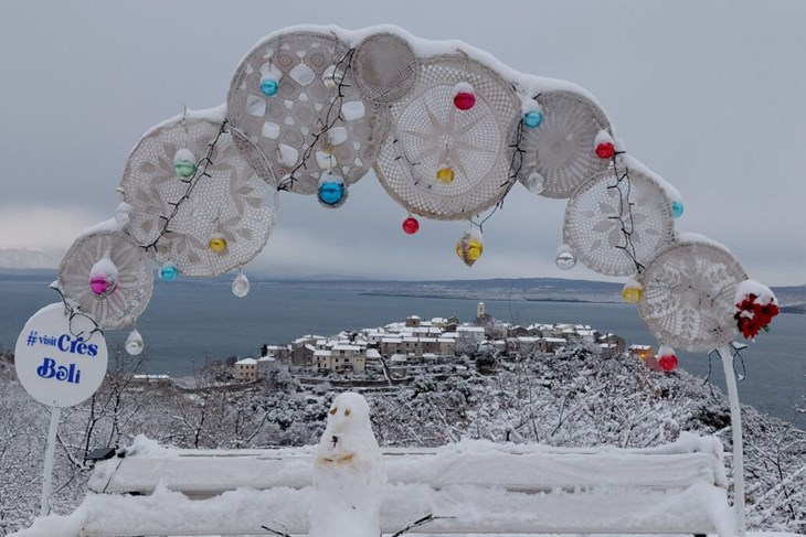 (Snješko ponad Belog / Foto ELIANA ZET SOLINA)