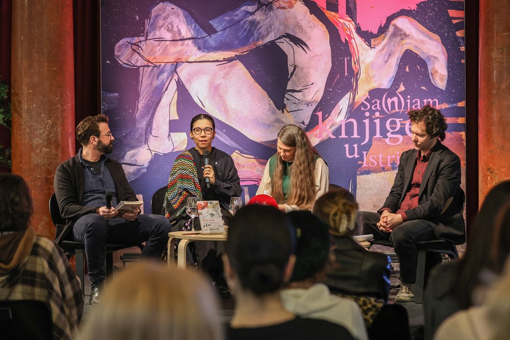 (Sa(n)jam knjige u Istri/Petra Tadić)