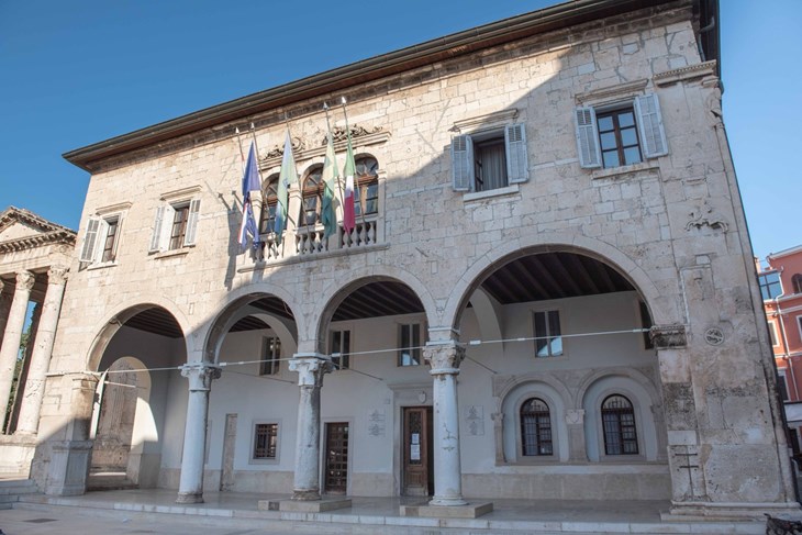 (Foto Grad Pula)