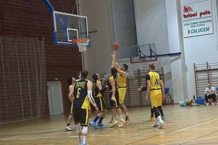 Detalj s utakmice Stoja - Krk (Foto: KK Stoja)