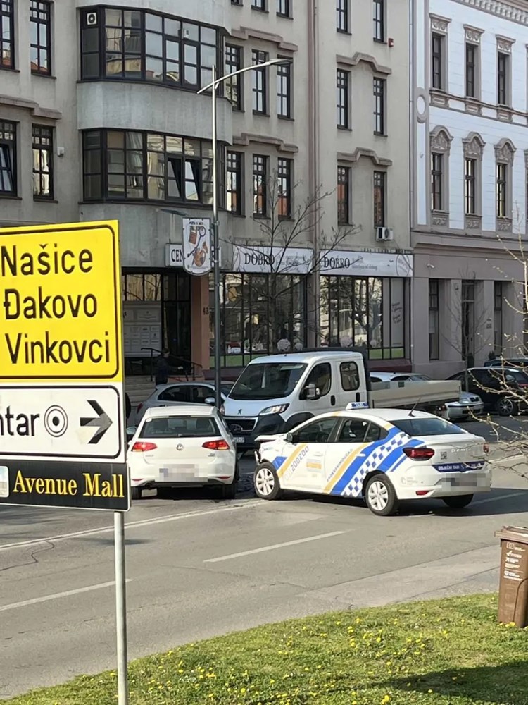 (Milan Bugarić, Kre&scaron;imir Levak)