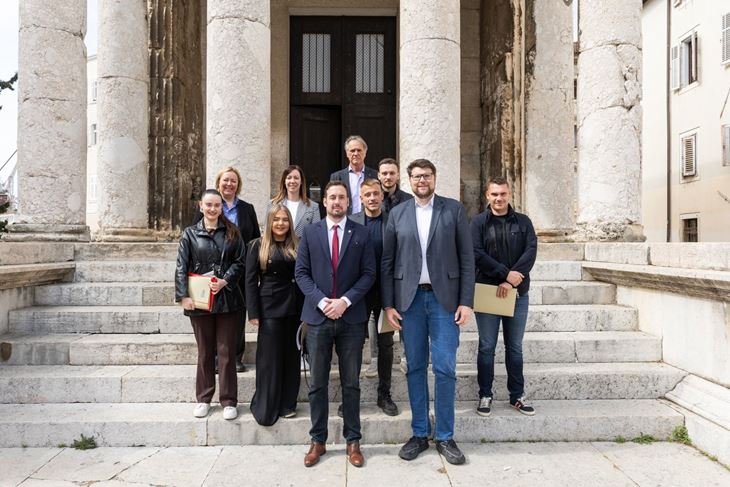 (Foto Grad Pula)