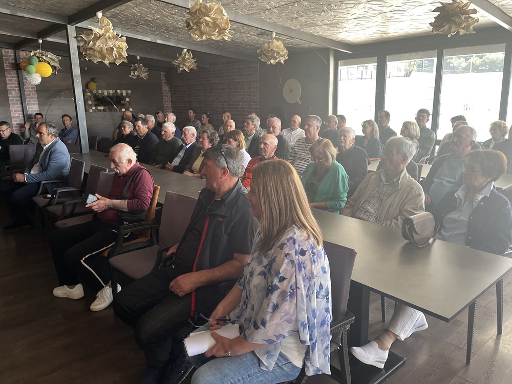 (Snimila Mateja Sponza)