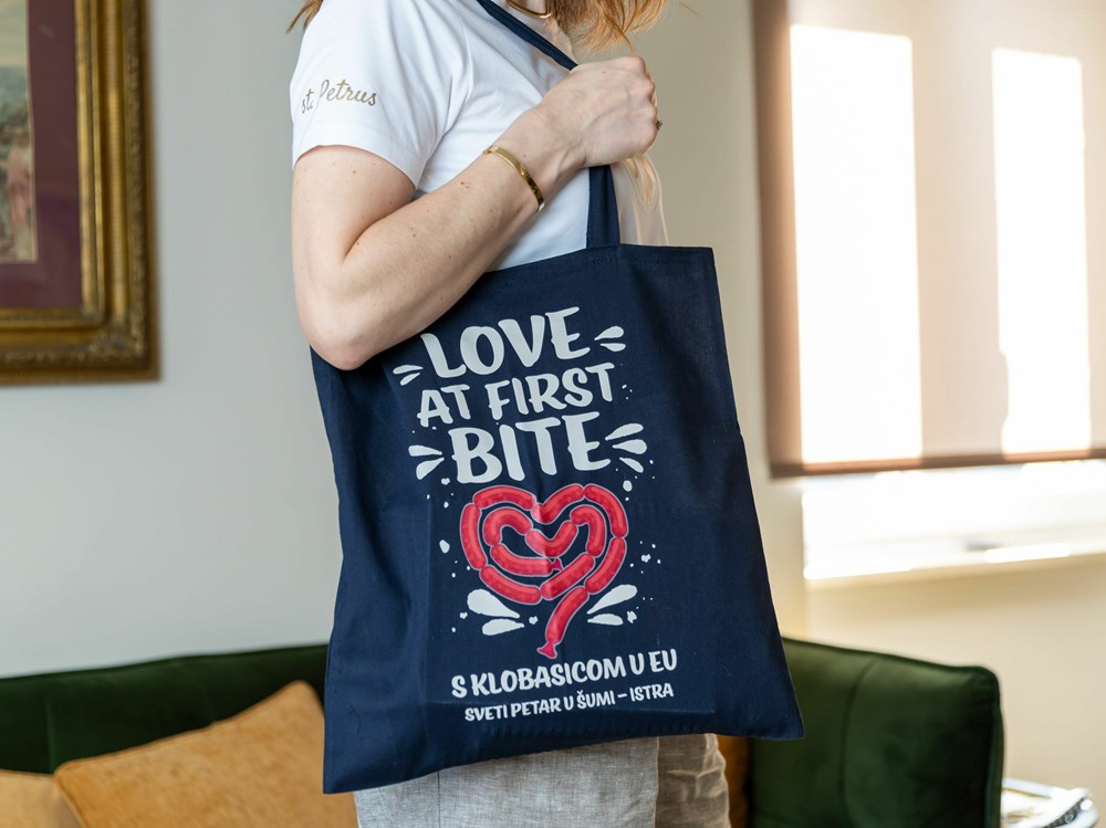 Supetarski "Love at first bite" (Snimio Manuel Paljuh)