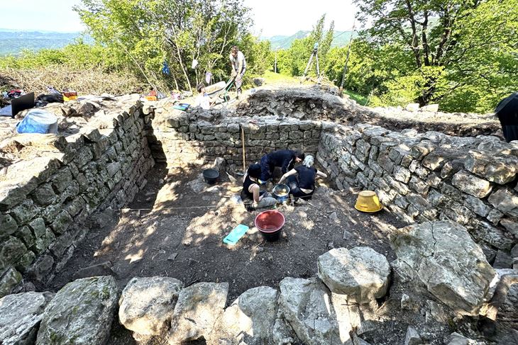 Na lokalitetu Črni grad započela su arheološka istraživanja (Snimio Josip Višnjić)
