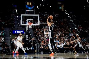 (Foto X/San Antonio Spurs)