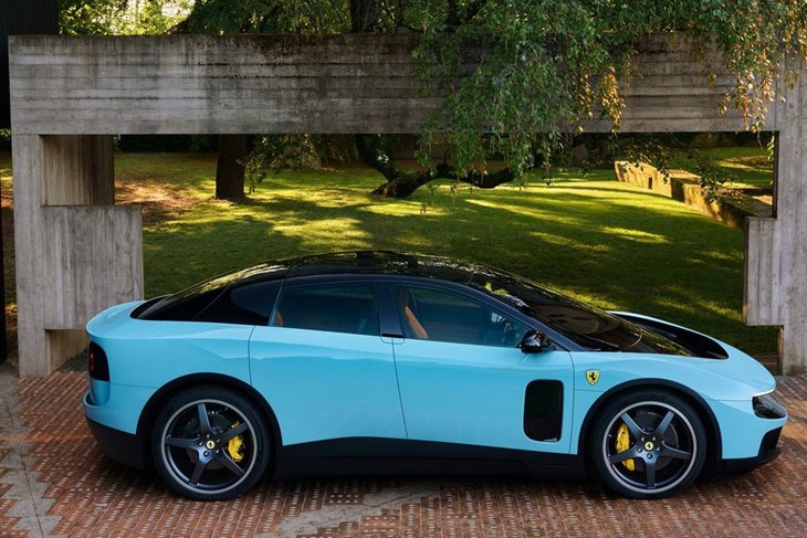 Ferrari Luce (Press)
