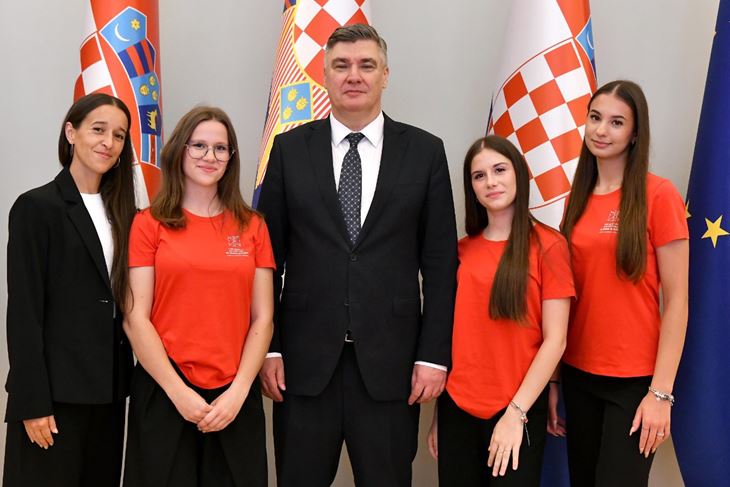 (Ured predsjednika Republike Hrvatske / Tomislav Bušljeta)