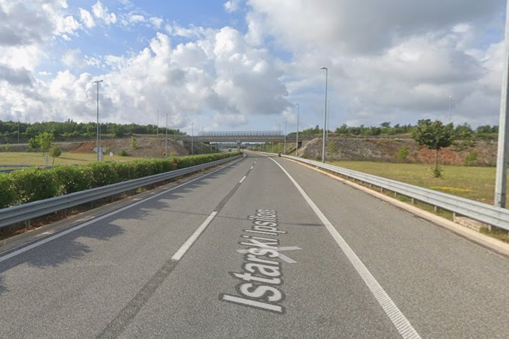 (Google Maps)