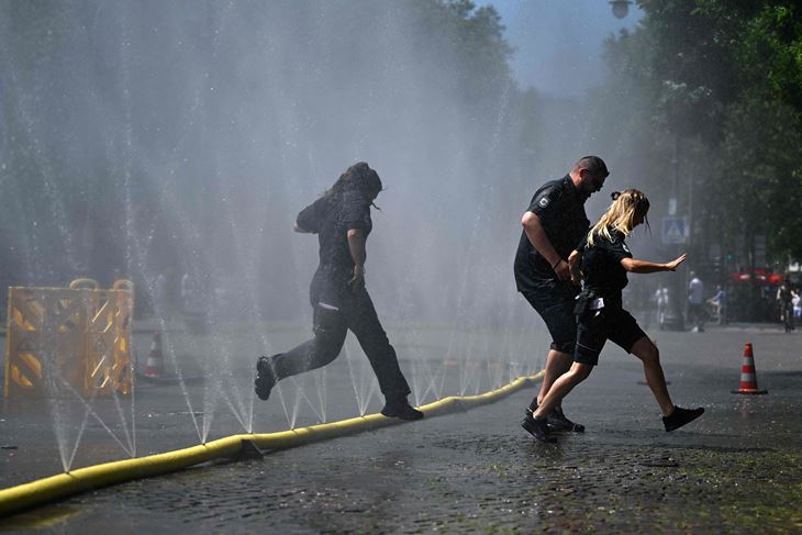 (Photo by Ina FASSBENDER / AFP)