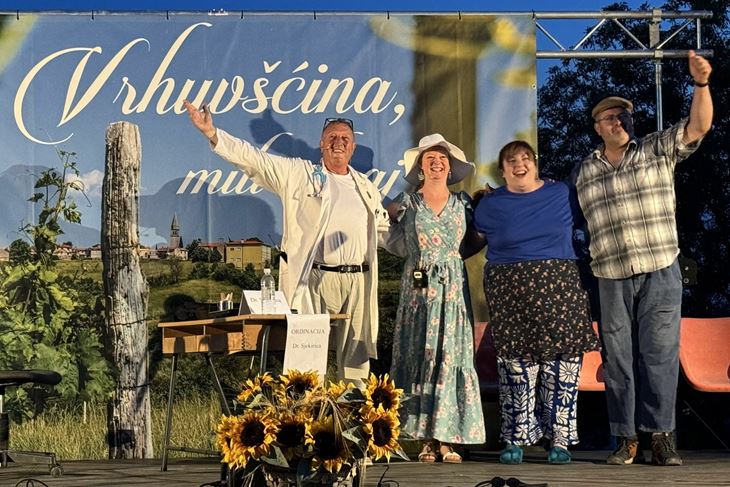 Svi glazbenici na pozornici (Snimila Gordana Čalić Šverko)
