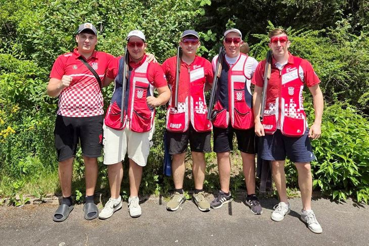 Hrvatski juniorski trapaši