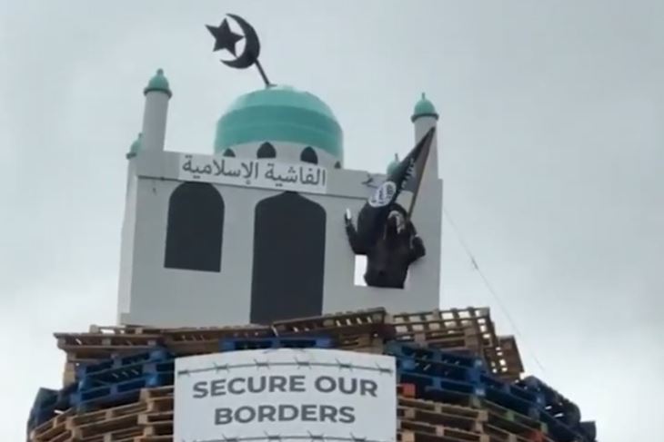 (Foto X/Belfast Telegraph)