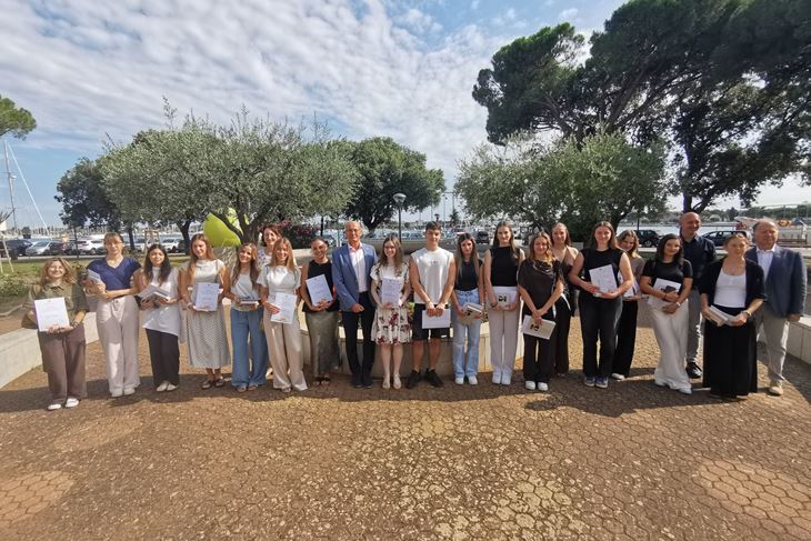 (Grad Umag)