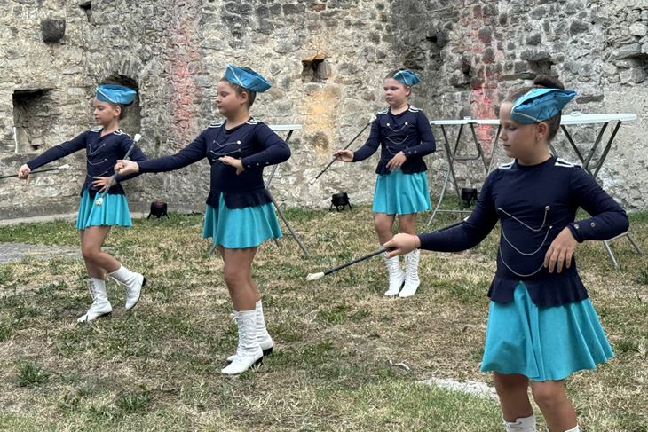 Laureati s načelnicom i predsjednicom Općinskog vijeća (Snimila Gordana Čalić Šverko)