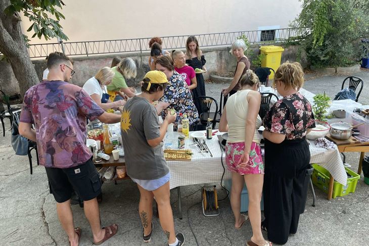 (Udruga Sakramenski / Centar Šantadur )