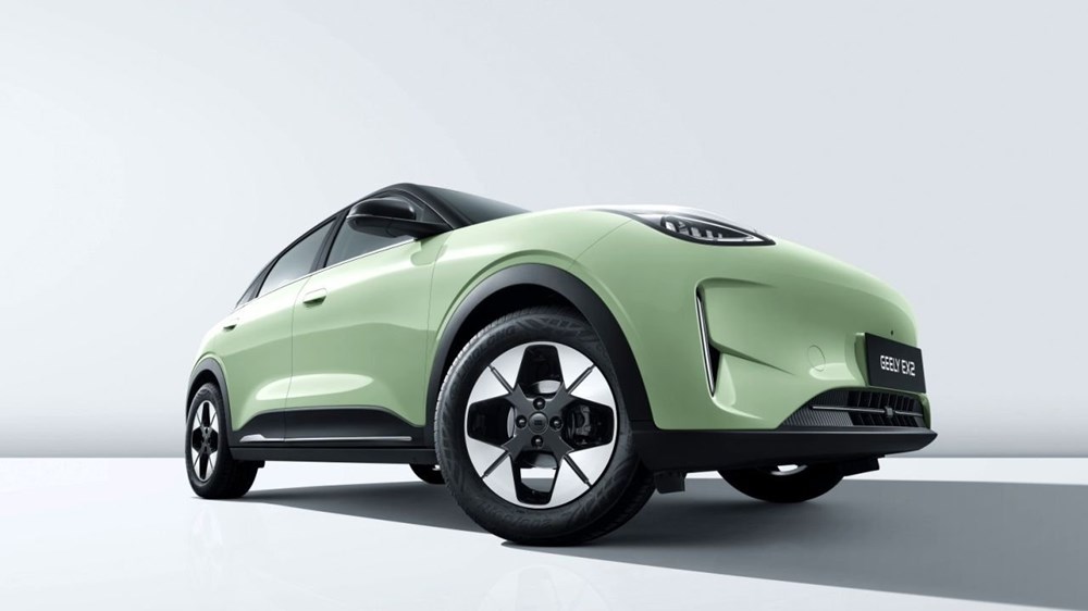 Geely E2 (Foto: X / Motor.es)