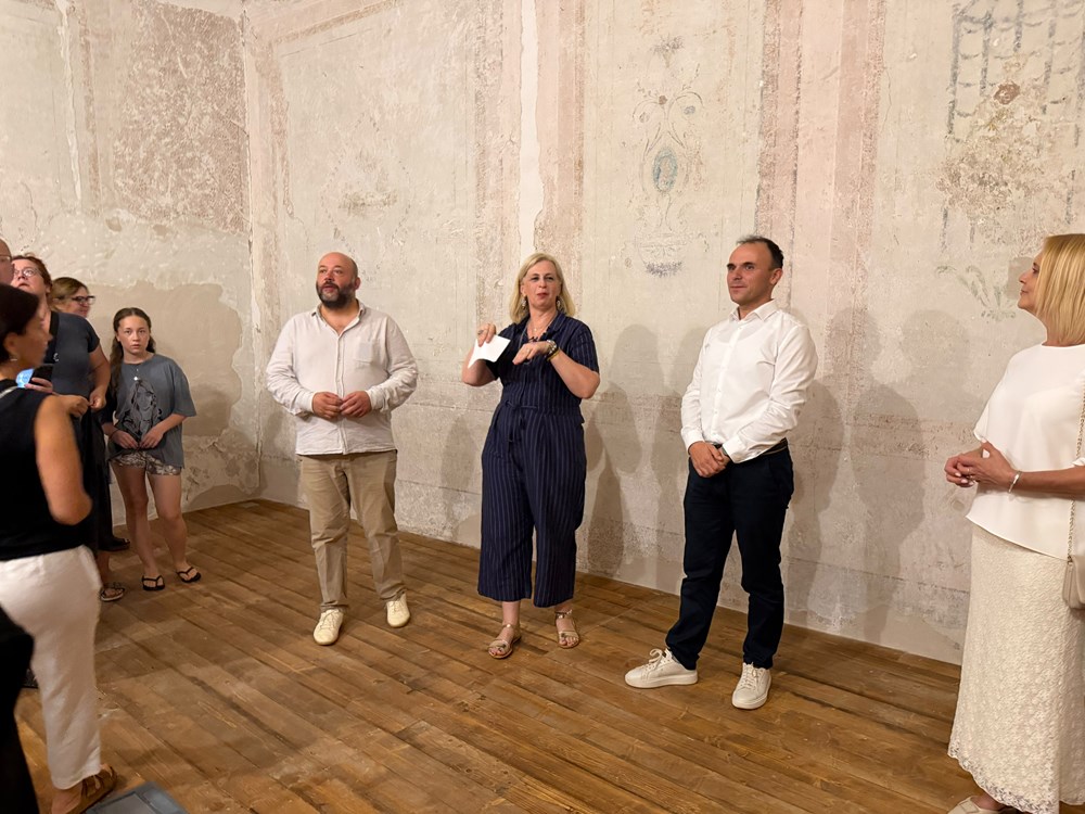 (Zavičajni muzej Pore&scaron;tine - Museo del territorio parentino)