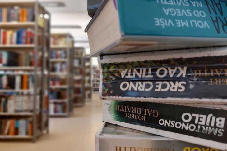 (Gradska knjižnica i čitaonica Pula)