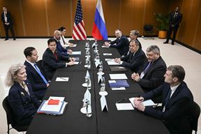 (Foto Brendan SMIALOWSKI / POOL / AFP)
