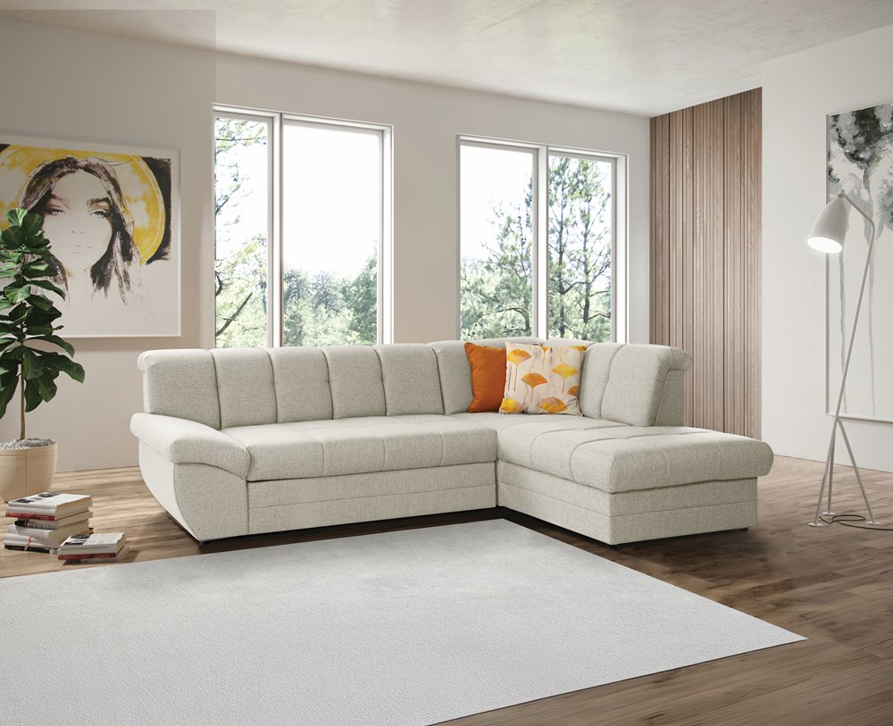(Harvey Norman)
