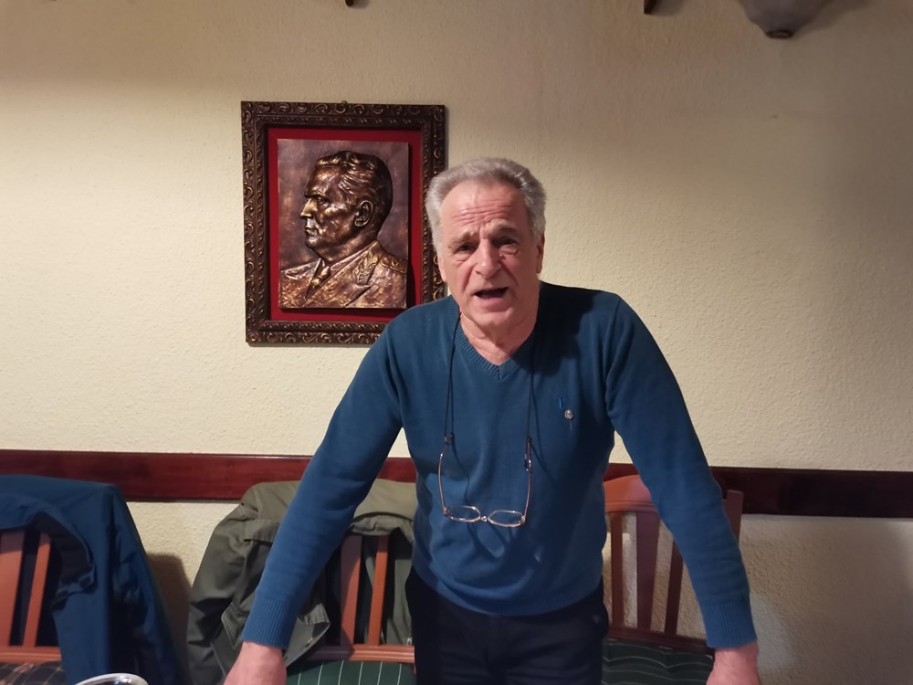 Valter Černjuč iz Ra&scaron;e, biv&scaron;i novinar, a sada predsjednik Dru&scaron;tva J. B. Tito Labin&scaron;tine (Snimio Branko Biočić)