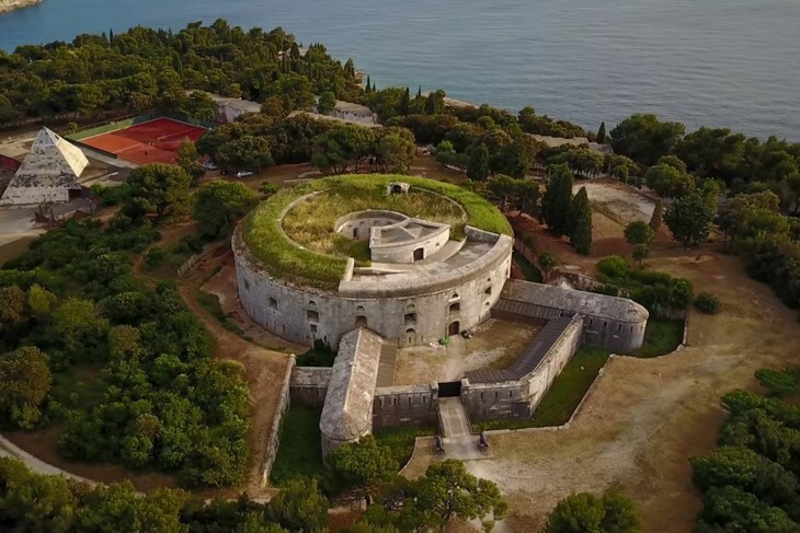 Fort Bourgignon (Arhiva Glasa Istre)