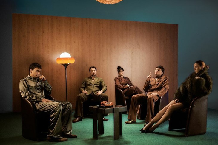 (Press)