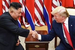(Foto: Brendan SMIALOWSKI / AFP)
