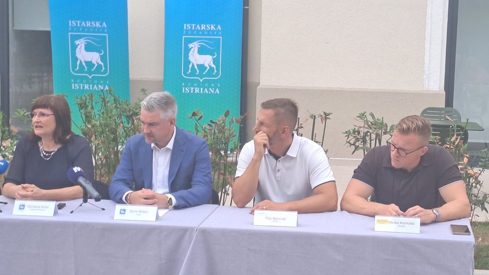 (Zoran Oljača)