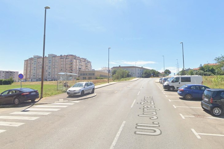 (Google Maps)
