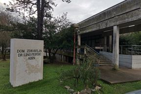 Dom zdravlja u Labinu (Snimio Branko Biočić)
