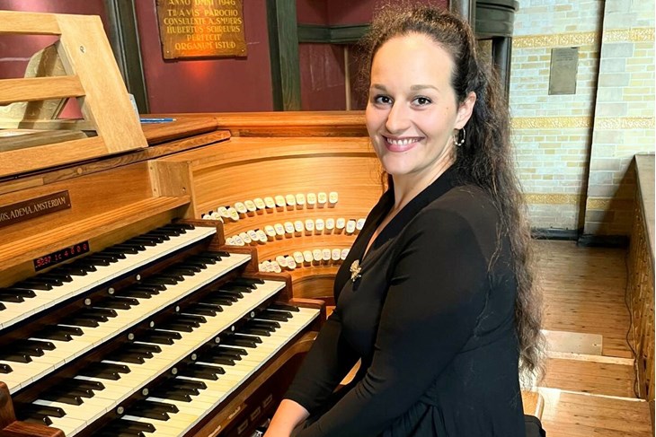 Elena Roce (Press)