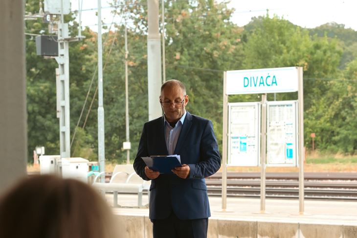 (Igor Zenzerović)