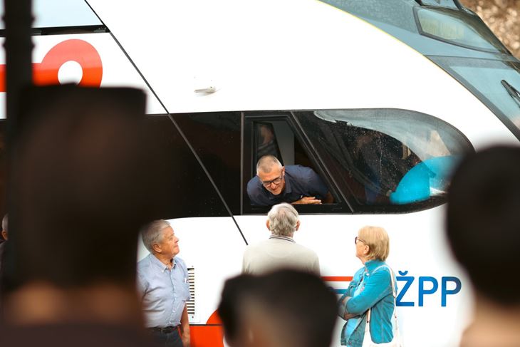 (Igor Zenzerović)