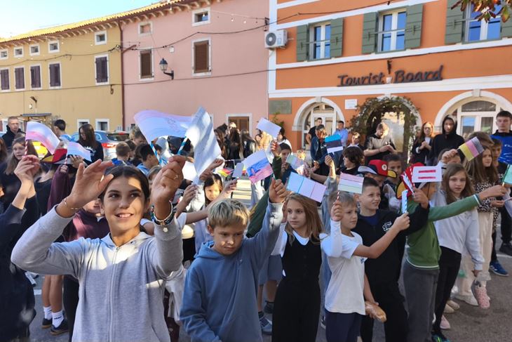 (Foto: OŠ Vladimira Nazora - Krnica)