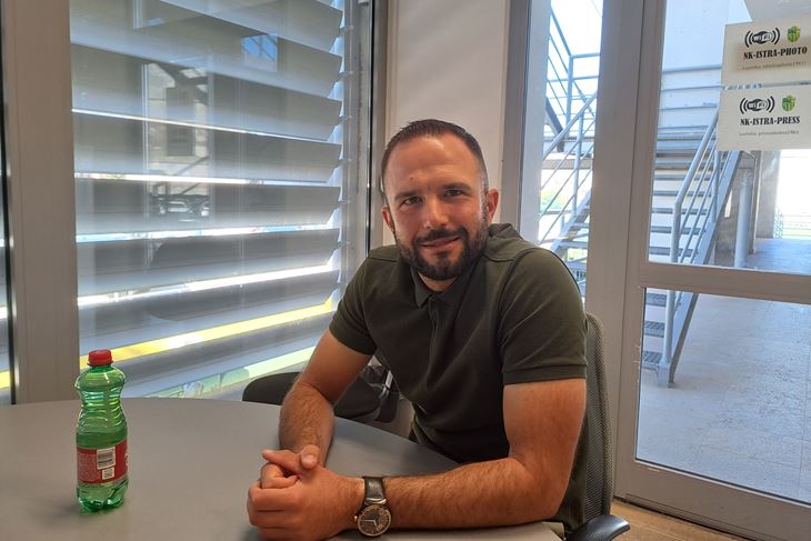 (Roberto Car)
