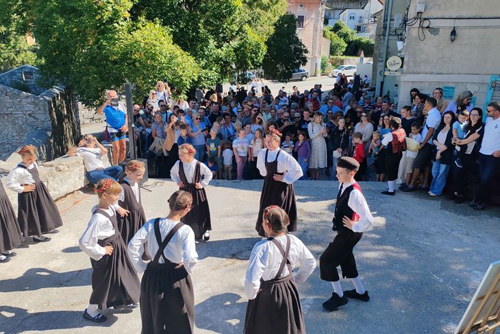 Za glazbu se pobrinuo orkestar Poco Loco (Snimio Branko Biočić)