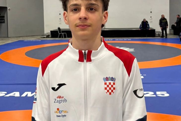 (HK Istarski Borac)