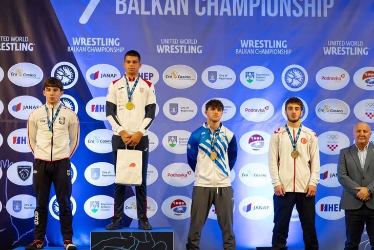 (HK Istarski Borac)