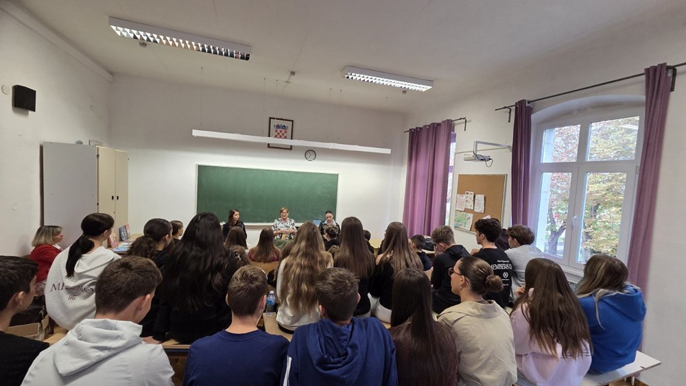 (Gradska knjižnica Poreč)