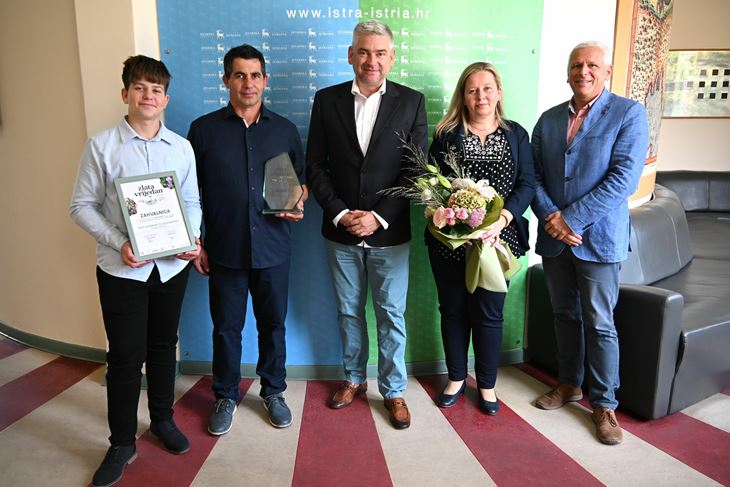 Obitelj Deghenghi na prijemu u Istarskoj županiji (Istarska županija)