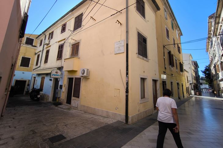 Intimna Piazzetta Lacea i nekadašnja raskalašena Minerva (Snimio Zvjezdan Strahinja)